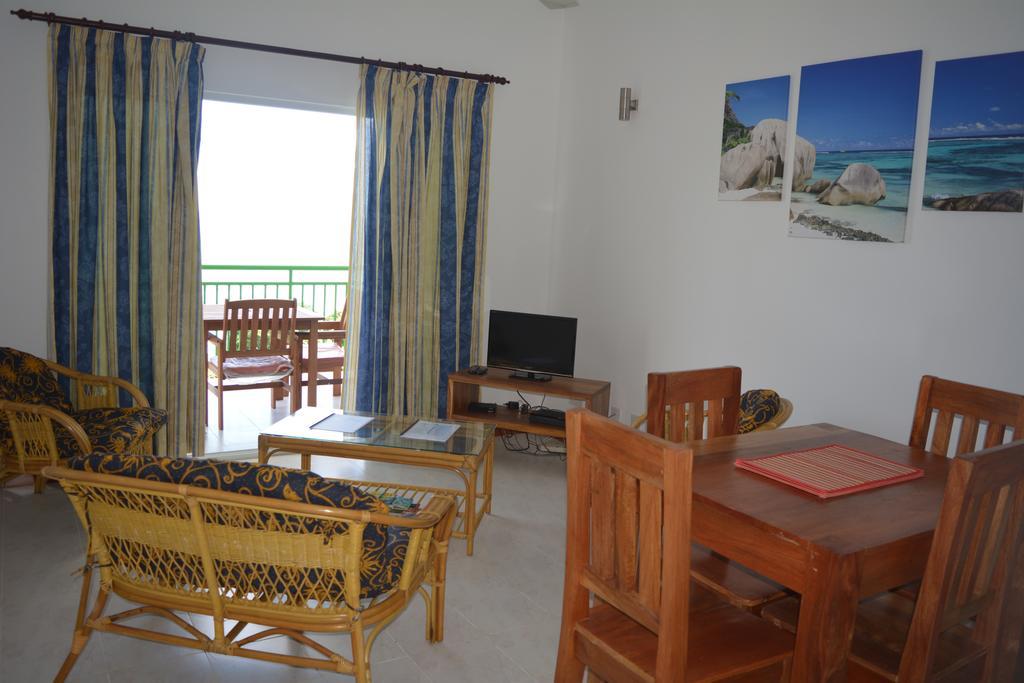 Manfiyo Guest House Anse Boileau エクステリア 写真