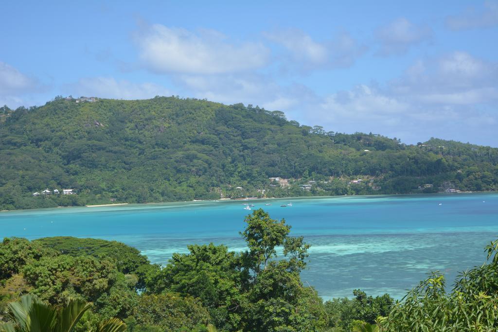 Manfiyo Guest House Anse Boileau エクステリア 写真