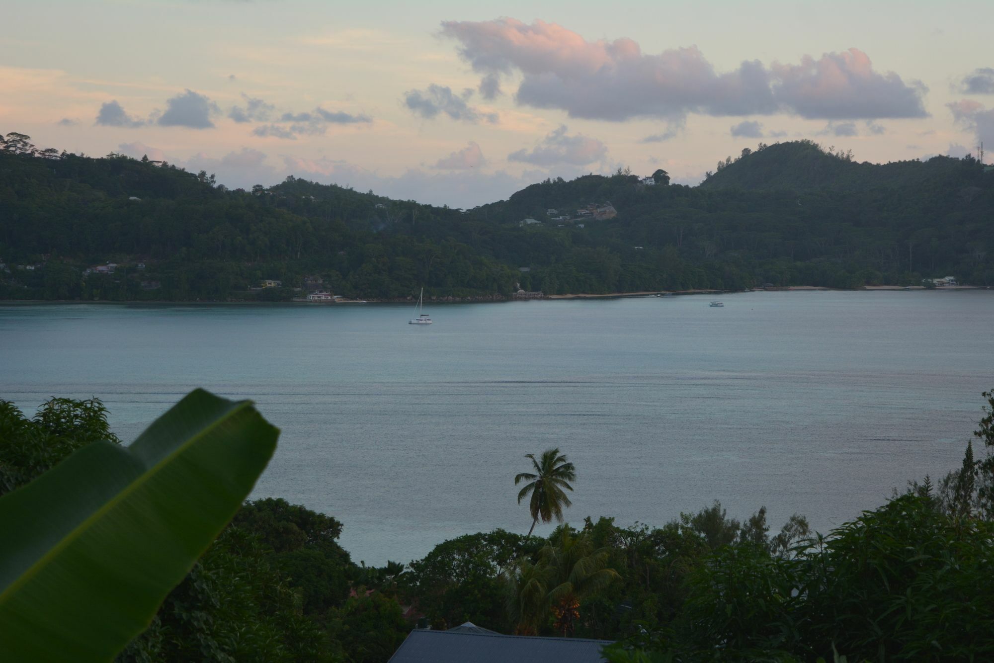 Manfiyo Guest House Anse Boileau エクステリア 写真